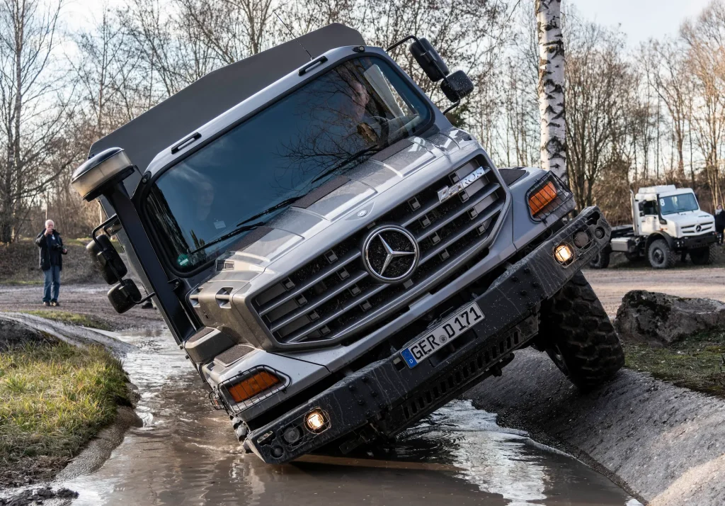 Mercedes-Benz specialusis transportas - Veho Lietuva